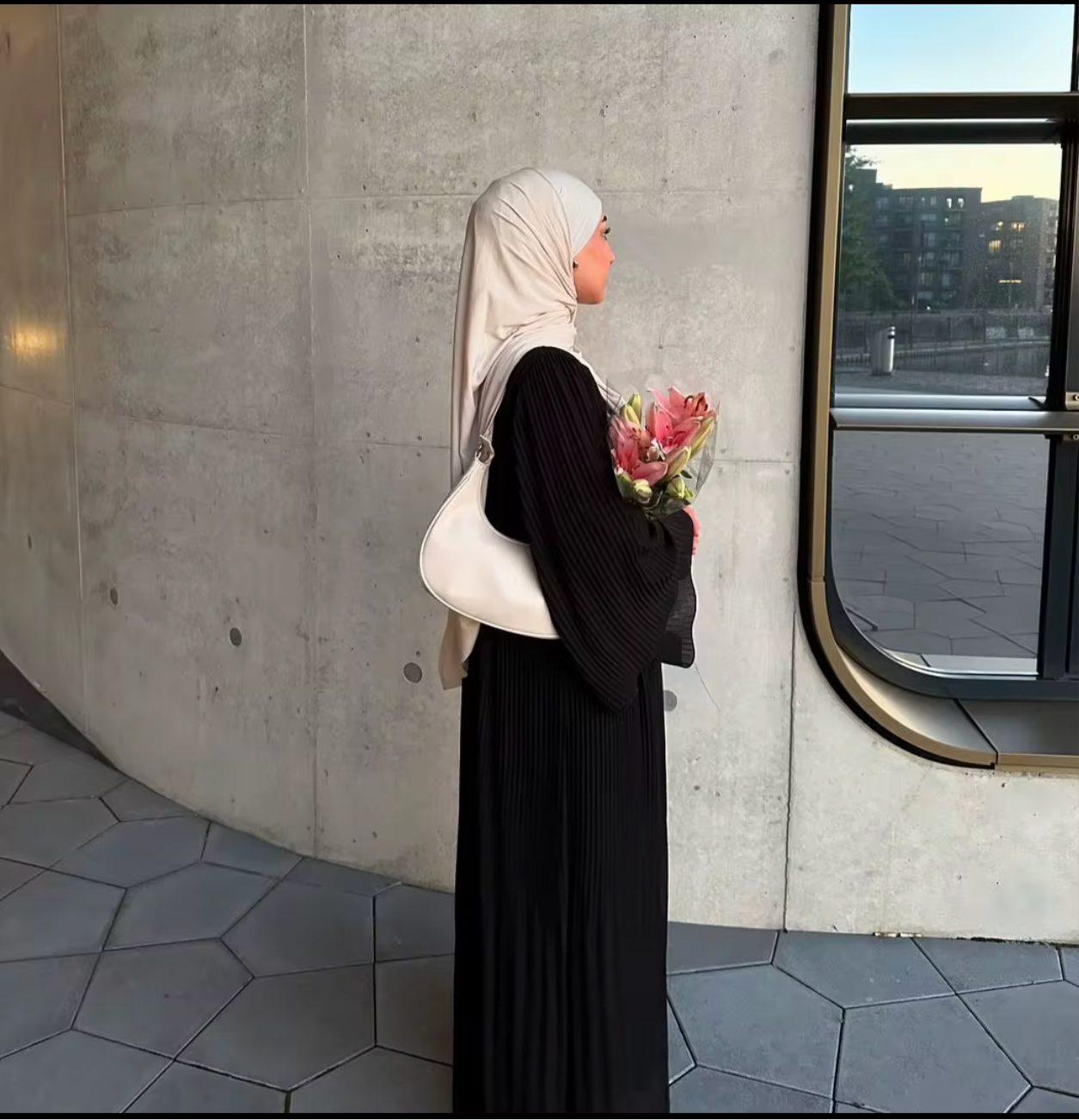 Azaan pleated abaya - O'layah