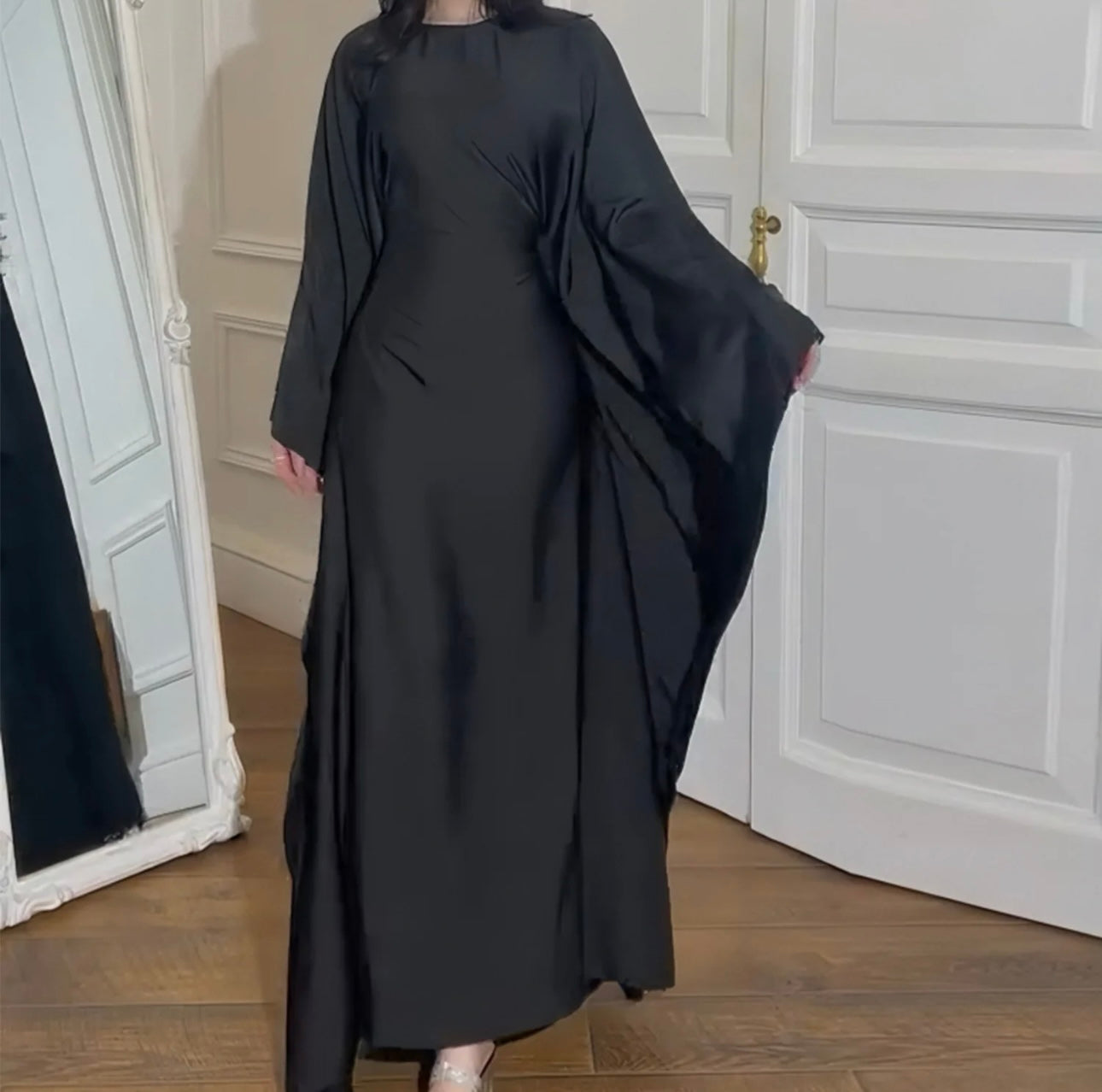 Amanda batwing abaya
