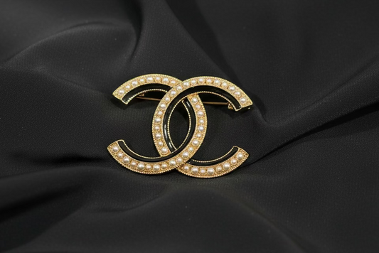 Hijab Pin - black & gold C’s - O'layah