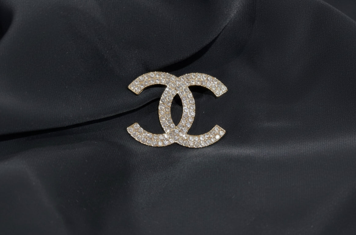 Hijab Pin - gold C’s rhinestone - O'layah
